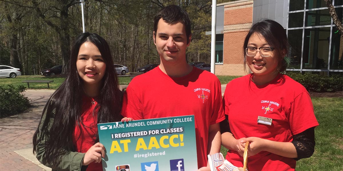 Campus Ambassadors promote registration