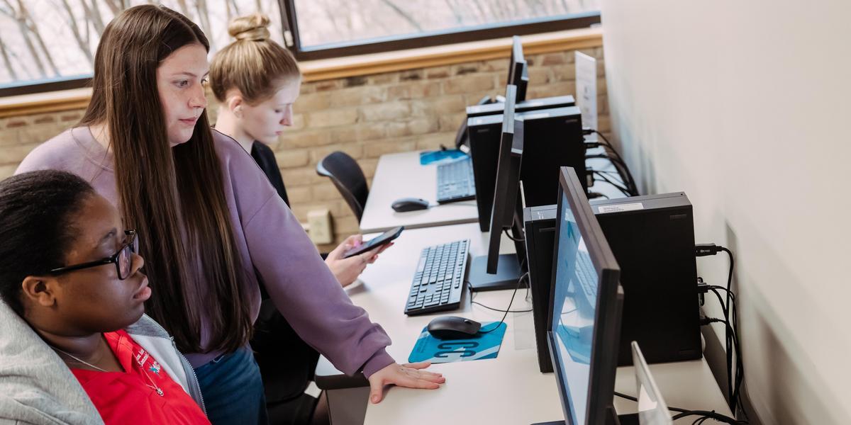  Create R&eacute;sum&eacute;s & Practice Interviews 